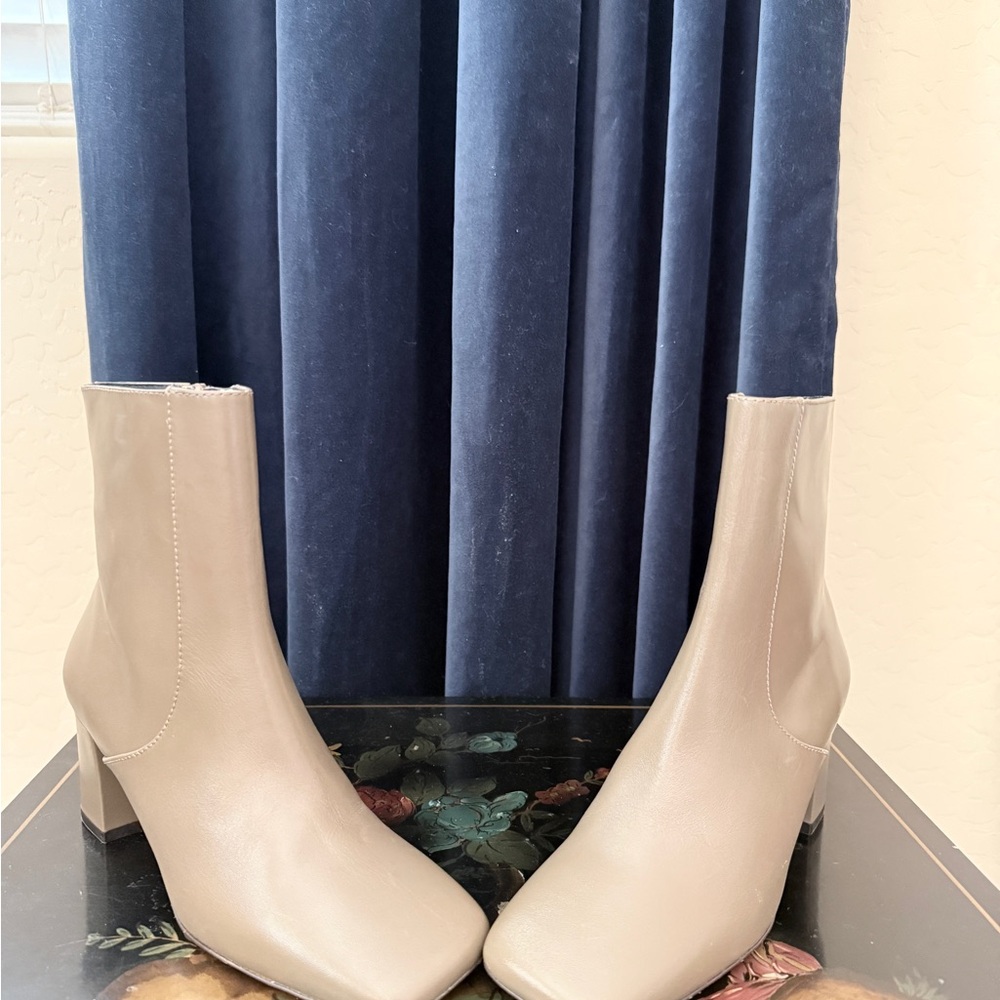 Club Monaco Taupe Leather Ankle Boots with Block Heel - Picture 5 of 9